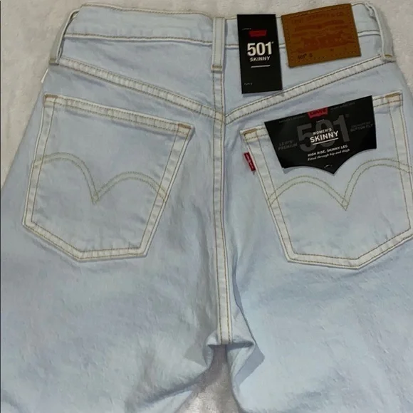 WOMEN’S PREMIUM LEVIS 501 SKINNY HIGH RISE LIGHT WASH SIZE 25